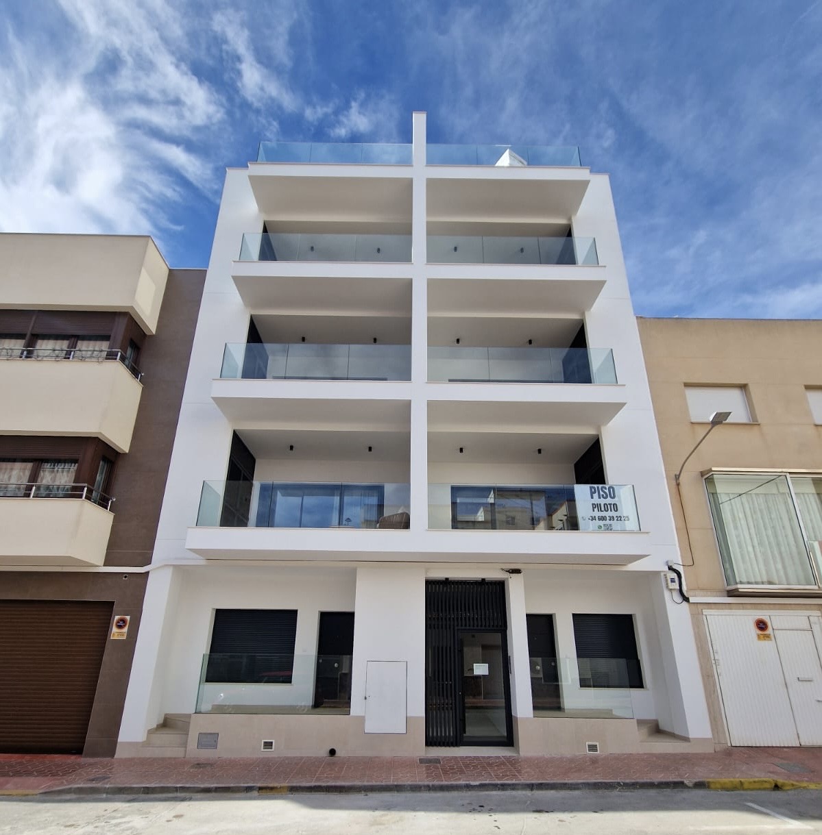 Penthouses Guardamar del Segura Alicante 03140, Miguel Hernández 102